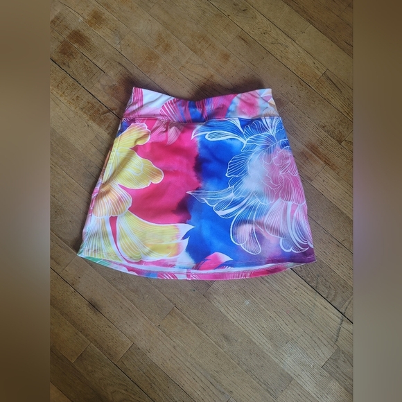 T by Talbots Watercolor Floral Skirt , Size P - Picture 2 of 10